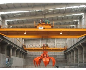 QZ型電動(dòng)雙梁抓斗橋式起重機(jī)